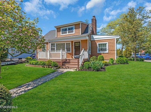 4 W Lake Road, Red Bank, NJ 07701