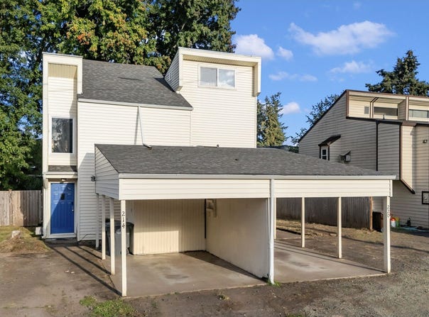 220 SE 28TH Ave, Hillsboro, OR 97123