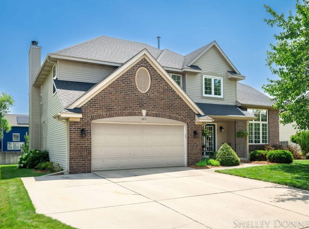 5812 Barcroft Drive SW, Wyoming, MI 49418