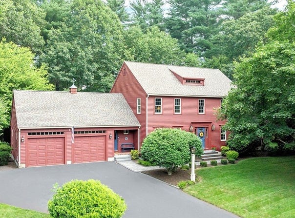 25 Evergreen Dr, Bridgewater, MA 02324
