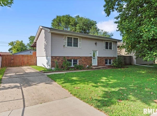 2269 Watch Avenue, Springfield, IL 62702