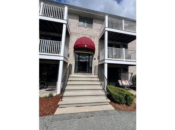 8 Kenmar Drive, Billerica, MA 01821
