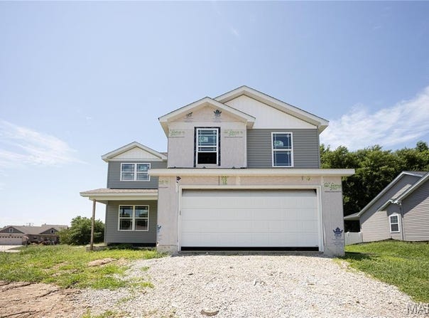 3160 Birmingham Drive, Glen Carbon, IL 62034