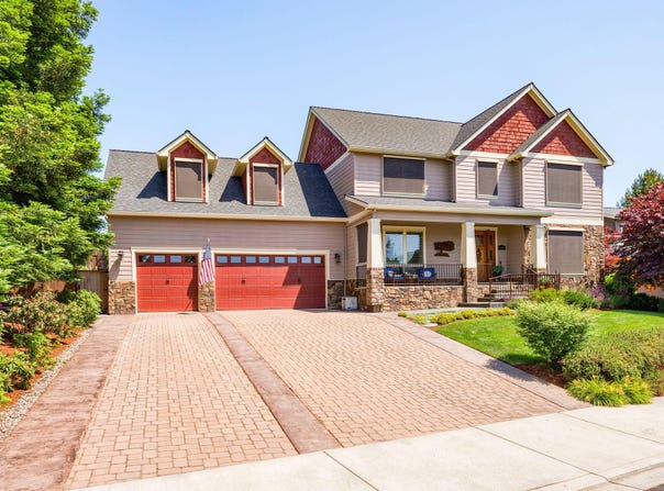 637 Oak Wood, Eagle Point, OR 97524
