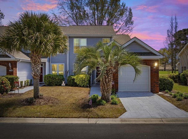 2156 Longwood Lakes Dr., Myrtle Beach, SC 29579