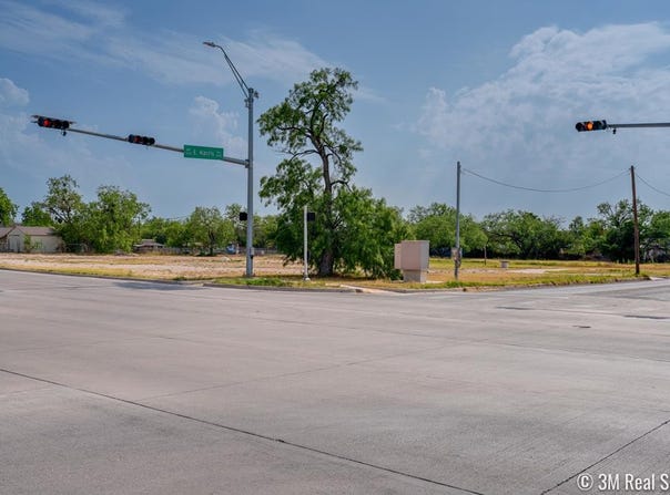 6 N Bell St, San Angelo, TX 76903