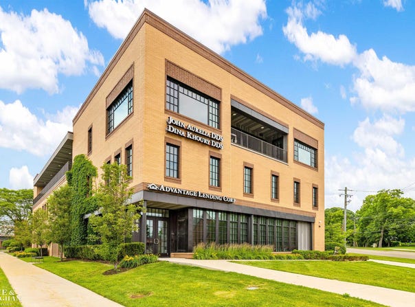 804 N Main, Rochester, MI 48307