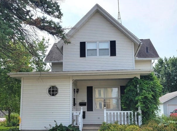 168 W OAK GROVE Street, JUNEAU, WI 53039