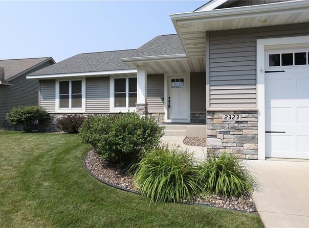 2323 Aurora Circle, River Falls, WI 54022