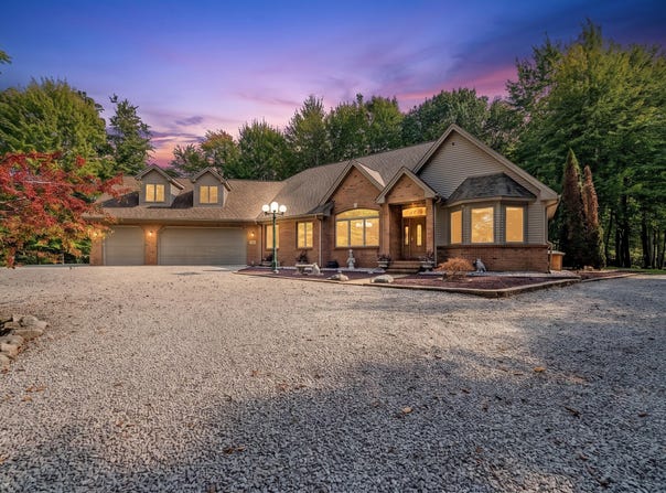 2825 Toben Road, Carleton, MI 48117