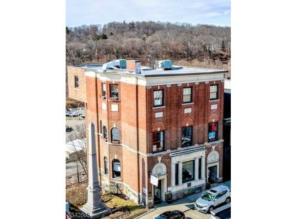 612 Main St, Boonton Town, NJ 07005-1761