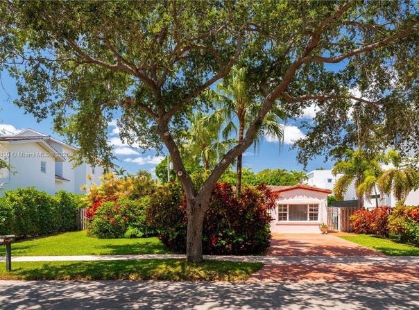 310 Woodcrest Rd, Key Biscayne, FL 33149