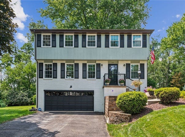 102 Carlsbad Court, Unity  Twp, PA 15650