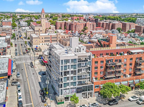 1702 Ave Z, Brooklyn, NY 11235