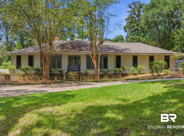 6671 S Winding Brook Drive, Fairhope, AL 36532