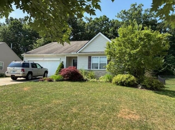 3742 Silver Charm Lane, Howell, MI 48843