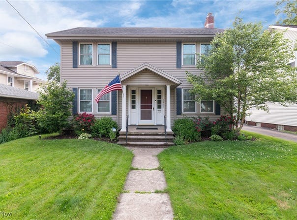 1811 Harvard Avenue NW, Canton, OH 44709