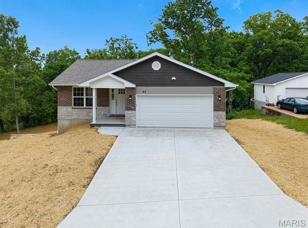 25 Milanna Drive, Arnold, MO 63010