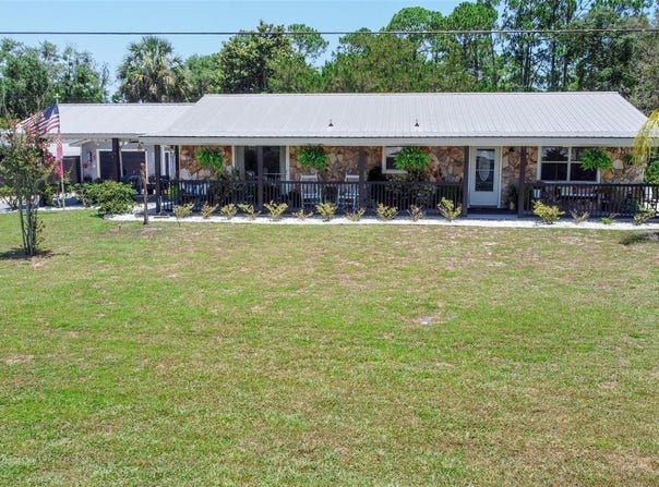 702 N CHAPEL STREET, BUNNELL, FL 32110