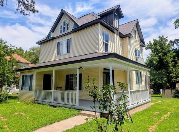 212 N Evergreen Avenue, Chanute, KS 66720