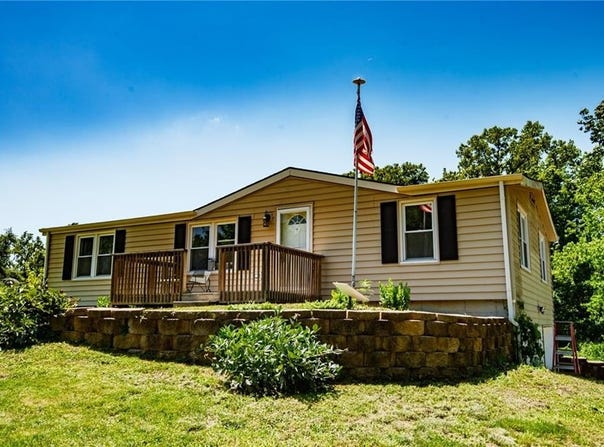 2700 N Elsea Smith Road, Buckner, MO 64016