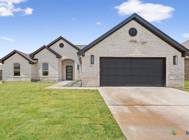 604 Magnolia Drive, Troy, TX 76579