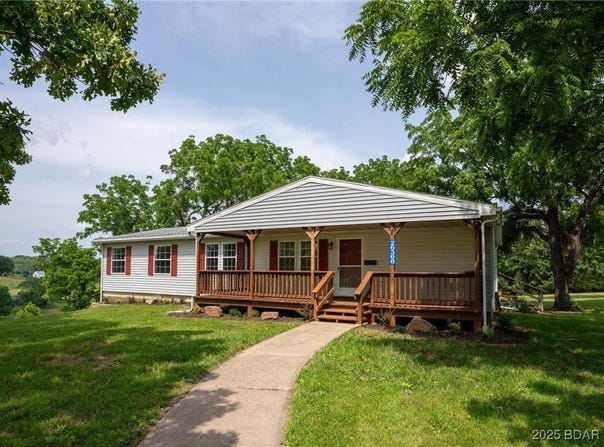 26368 OO Highway, Warsaw, MO 65355