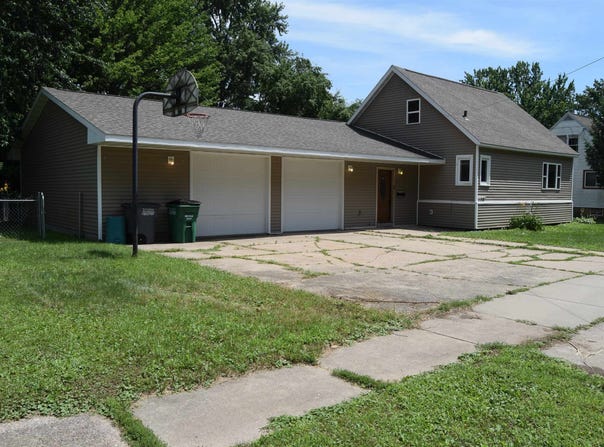 170 15TH AVENUE NORTH, Wisconsin Rapids, WI 54495