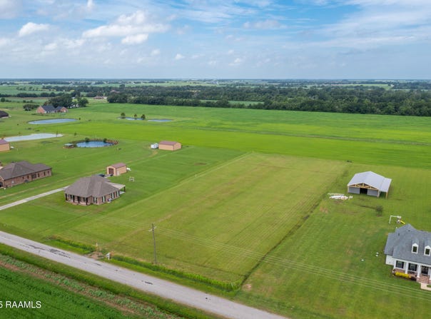 4626 Noah Road, Maurice, LA 70555