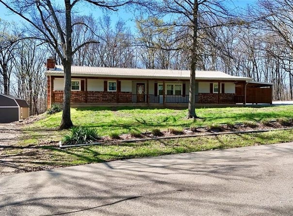 1034 Port Perry Drive, Perryville, MO 63775