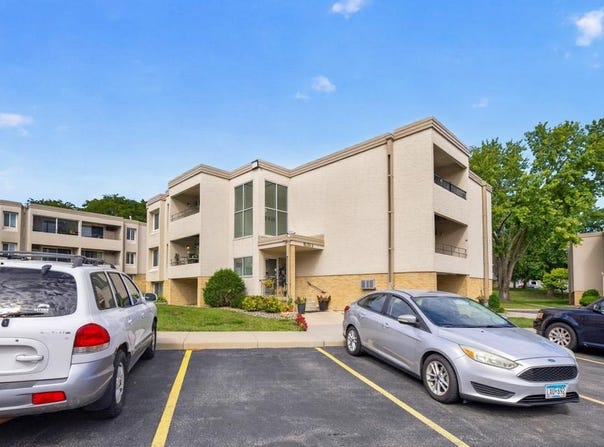 1931 Viking Drive NW, Rochester, MN 55901