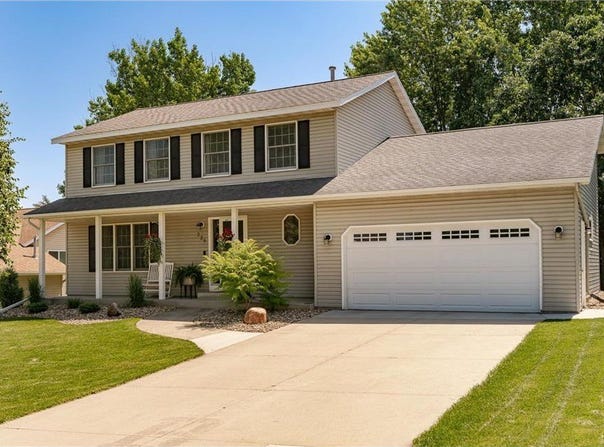 228 9th Street NE, Byron, MN 55920