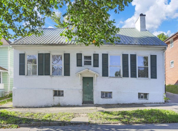 241 Perry Street, Lancaster, OH 43130