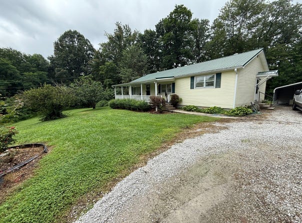 214 Dont Care Lane, Celina, TN 38551