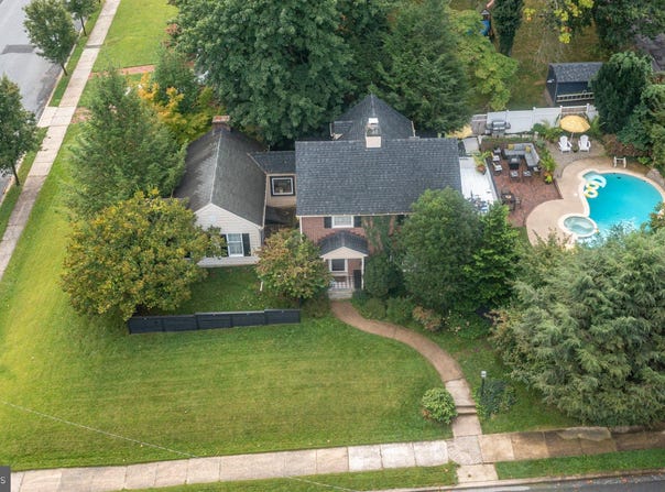 134 LESTER Avenue, SHILLINGTON, PA 19607