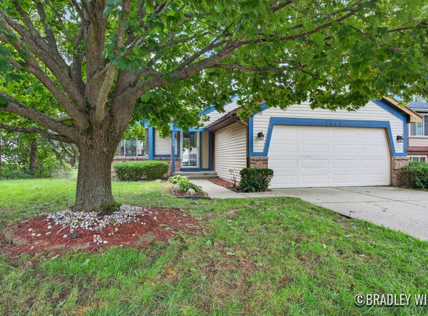 2638 Brier Creek Street SE, Kentwood, MI 49508