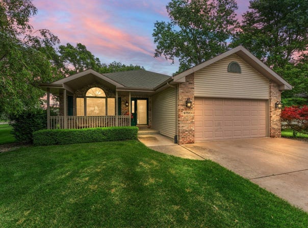 9751 Three Springs Drive, St. John, IN 46373