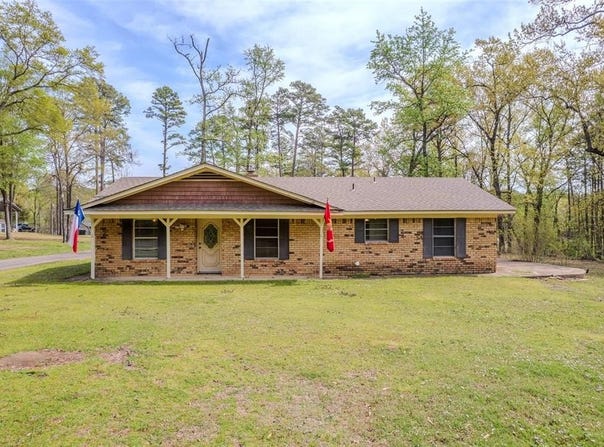 102 King Henry, Scroggins, TX 75480