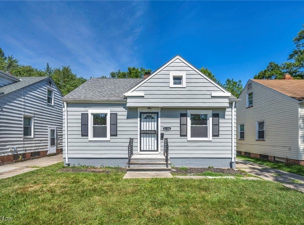 5574 Waterbury Avenue, Maple Heights, OH 44137