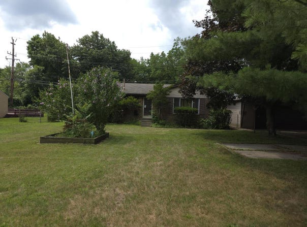 26171 Shiawassee Street, Southfield, MI 48033