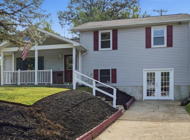 208 DEVON CT, LINTHICUM HEIGHTS, MD 21090