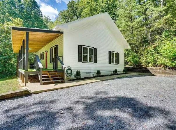 3401 Mountain Overlook Way, Sevierville, TN 37876