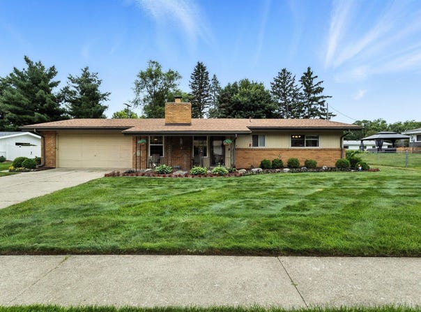 8526 Walnut, Shelby Twp, MI 48317