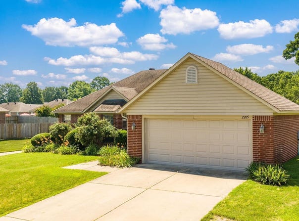 2205 Wilmington, Conway, AR 72034