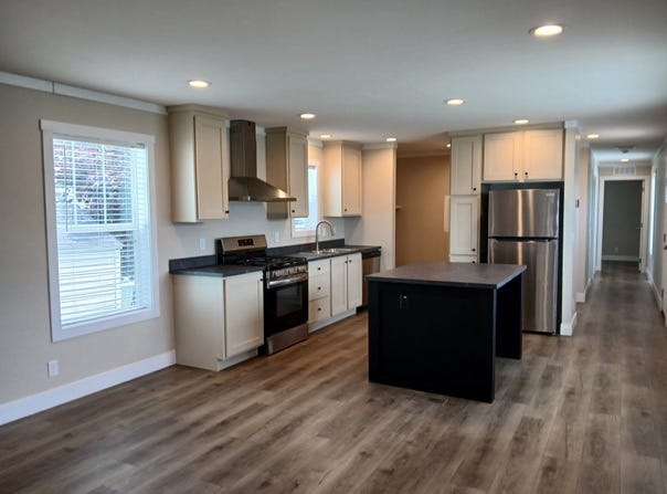59433 Hardy Court, New Haven, MI 48048