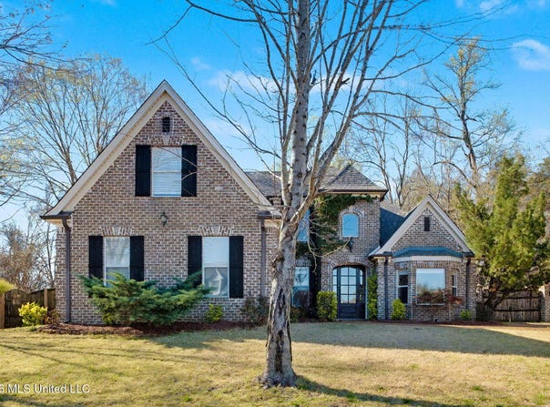 159 Lindsey Drive, Hernando, MS 38632