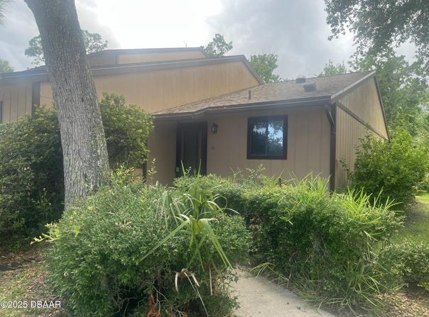 10 Village Drive, Flagler Beach, FL 32136