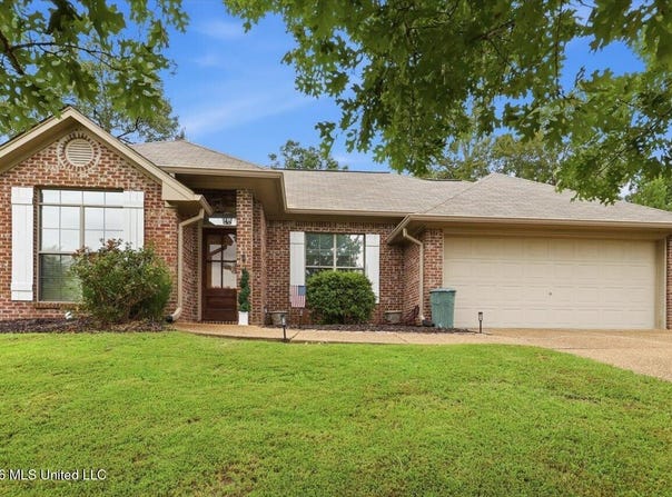 326 Fairview Drive, Brandon, MS 39047