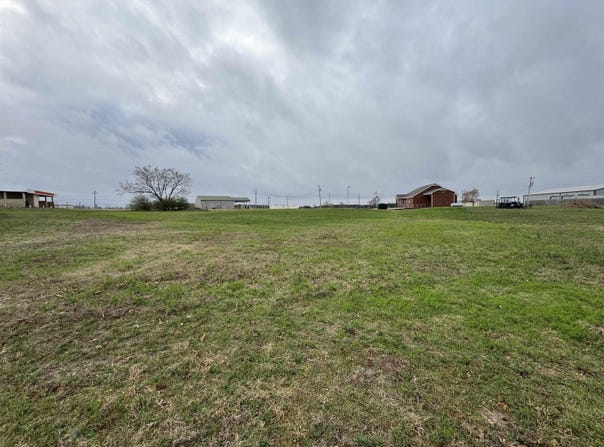 Red Maple St., Greenbrier, AR 72058