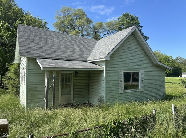 1739 E 18th Street, Anderson, IN 46016